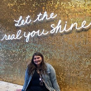 Meet your Posher, Catherine